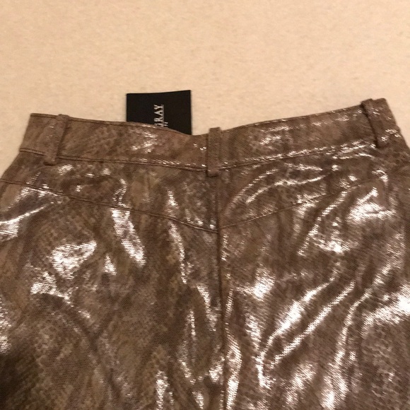 ST JOHN LEATHER PANTS - Picture 7 of 8